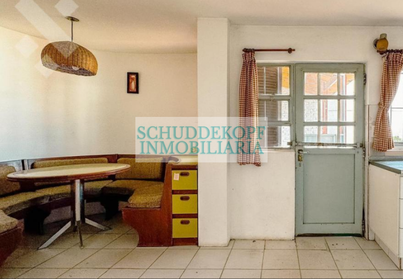 VENTA CASA 4 DORMITORIOS CENTRO OESTE