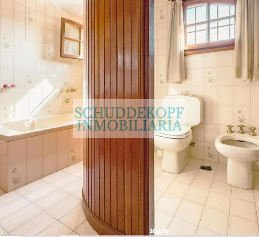 VENTA CASA 4 DORMITORIOS CENTRO OESTE